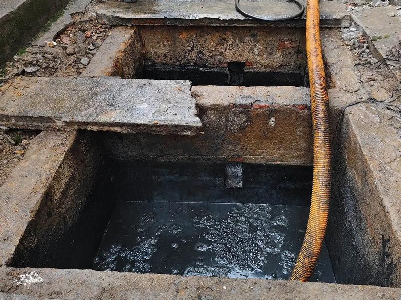 钱塘清理化粪池